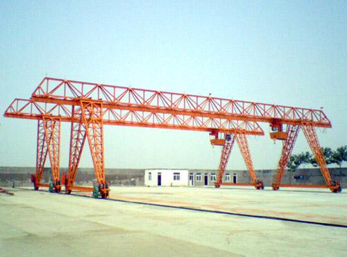 80（50 60  90   100  120  ）噸龍門吊，門式起重機(jī)做多大的地基？